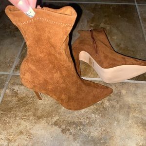 Heeled booties